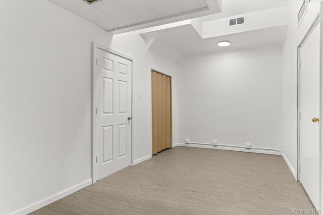 15324 Michigan Avenue, Dearborn, MI 48126