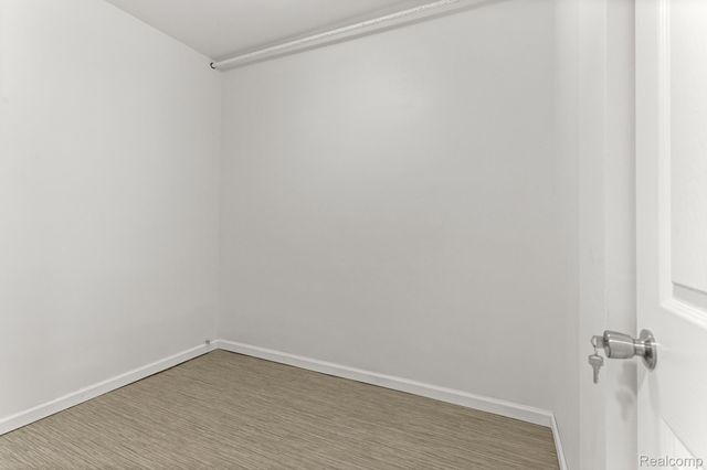 15324 Michigan Avenue, Dearborn, MI 48126