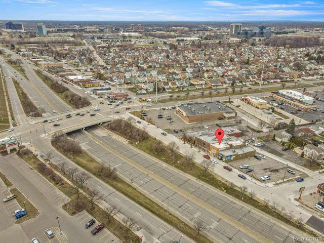 15324 Michigan Avenue, Dearborn, MI 48126