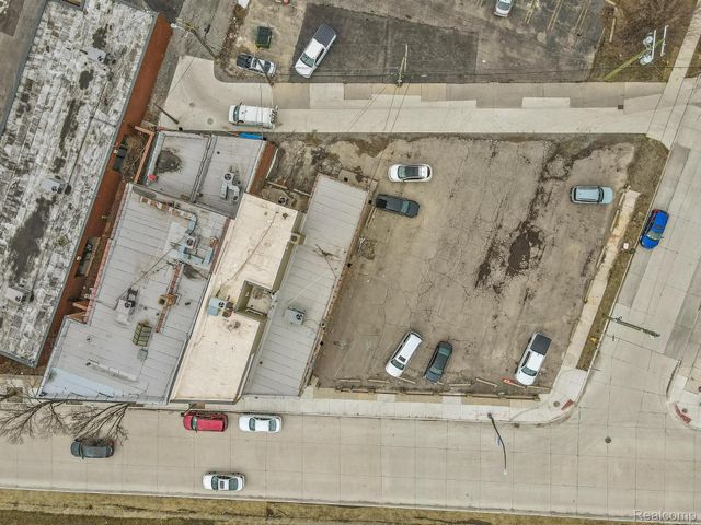 15324 Michigan Avenue, Dearborn, MI 48126