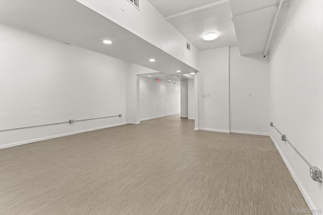 15324 Michigan Avenue, Dearborn, MI 48126