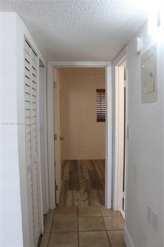 4050 NW 135th St 5-10, Opa-locka, FL 33054