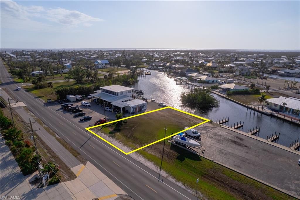 2891 Oleander ST, ST. JAMES CITY, FL 33956 — exterior