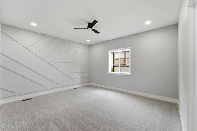 1417 Pioneer Road, Des Moines, IA 50320
