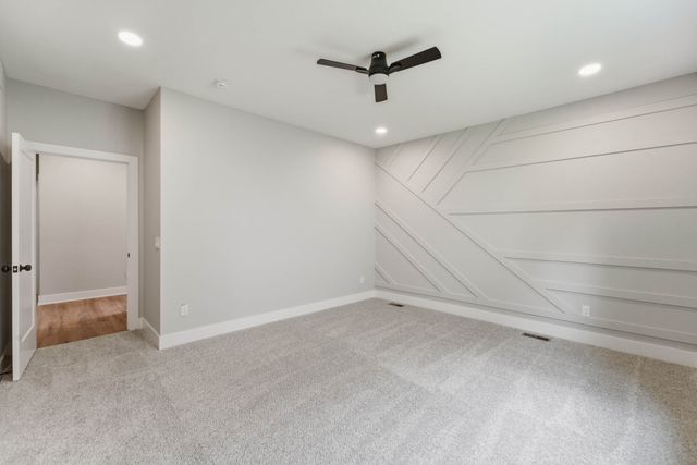 1417 Pioneer Road, Des Moines, IA 50320