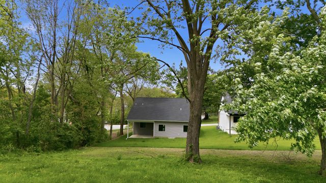 1417 Pioneer Road, Des Moines, IA 50320