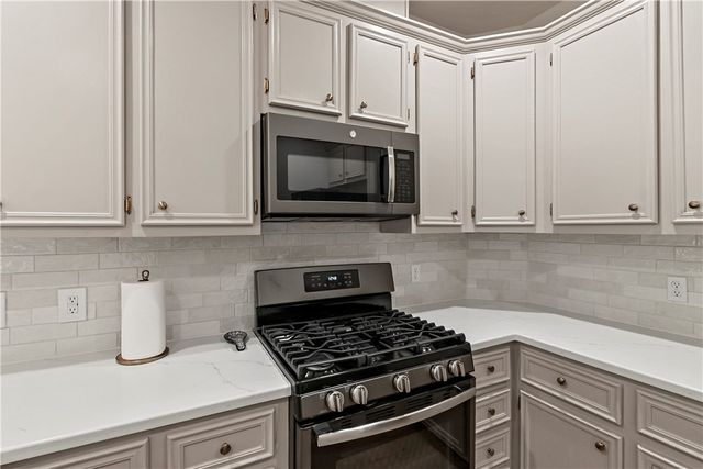 2800 Brandywine Circle, Bryan, TX 77807