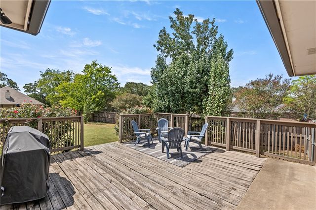2800 Brandywine Circle, Bryan, TX 77807