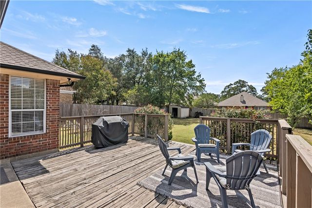 2800 Brandywine Circle, Bryan, TX 77807