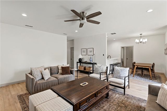 2800 Brandywine Circle, Bryan, TX 77807