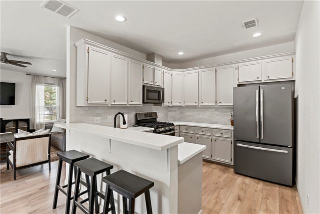 2800 Brandywine Circle, Bryan, TX 77807