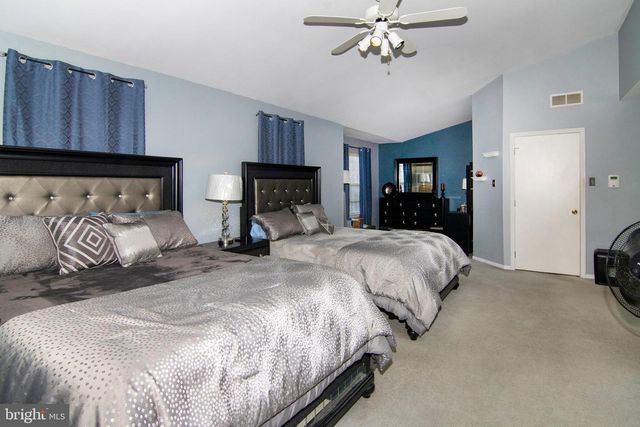 45 WILTONS LANDING RD, Sicklerville, NJ 08081