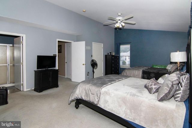 45 WILTONS LANDING RD, Sicklerville, NJ 08081