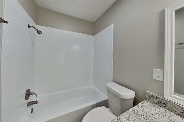 10015 Rippling Fields Drive, Houston, TX 77064