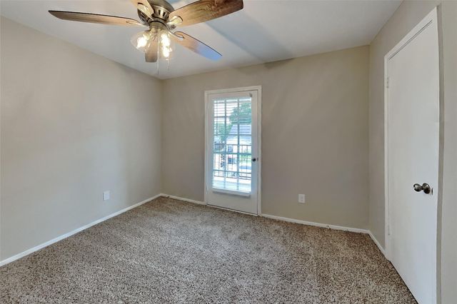 10015 Rippling Fields Drive, Houston, TX 77064