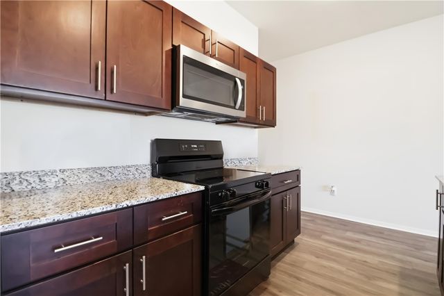 6504-6506 NW Vandergriff Street, Bentonville, AR 72713