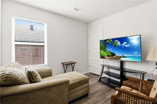 6504-6506 NW Vandergriff Street, Bentonville, AR 72713