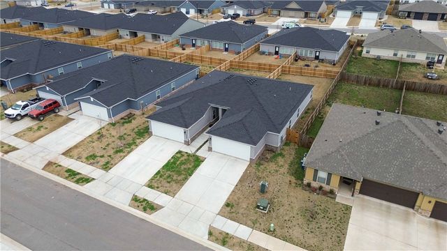 6504-6506 NW Vandergriff Street, Bentonville, AR 72713