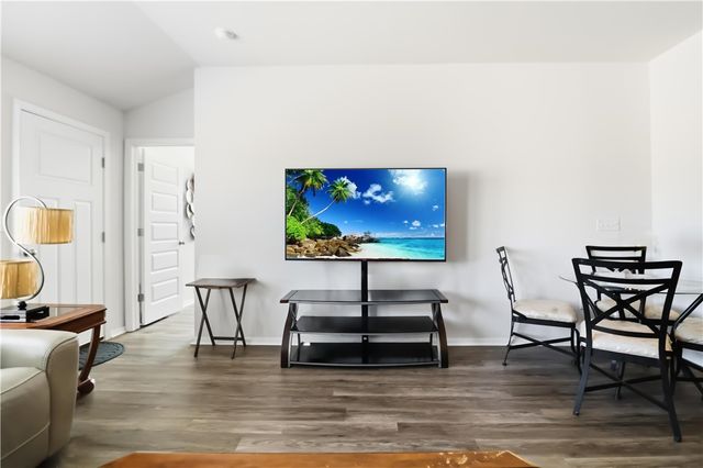 6504-6506 NW Vandergriff Street, Bentonville, AR 72713