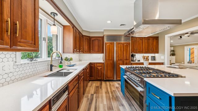 2505 Glynnwood Drive, Bartlesville, OK 74006