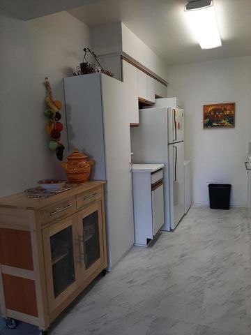 1100 E Amado Road 12a1, Palm Springs, CA 92262