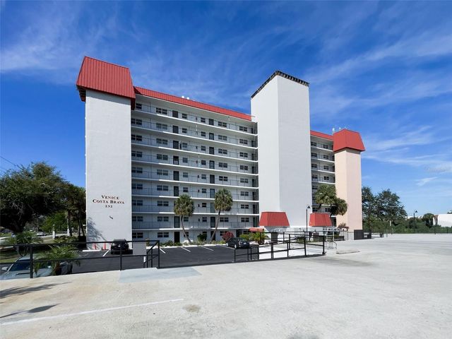 232 SAINT AUGUSTINE AVENUE 804, Venice, FL 34285