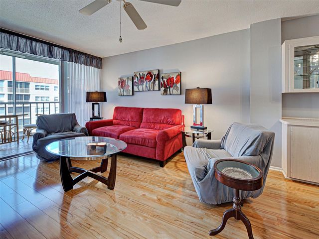 232 SAINT AUGUSTINE AVENUE 804, Venice, FL 34285