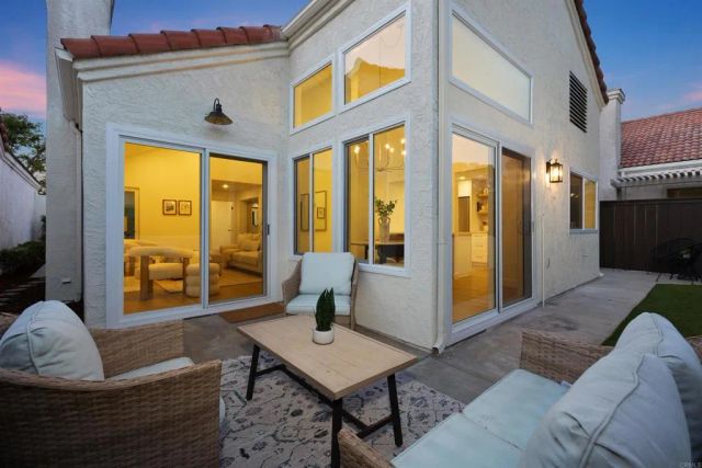 12117 Putting Green Row, San Diego, CA 92128