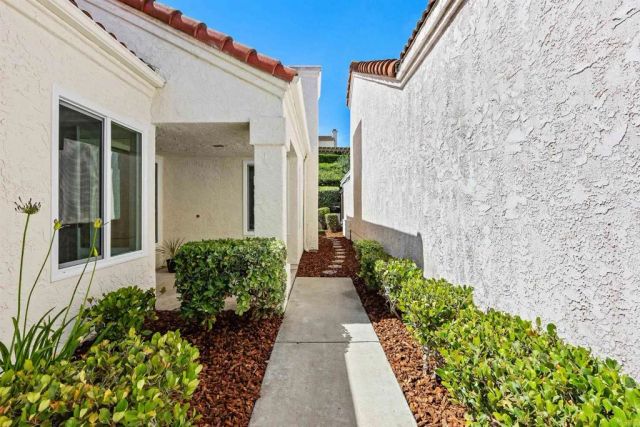 12117 Putting Green Row, San Diego, CA 92128