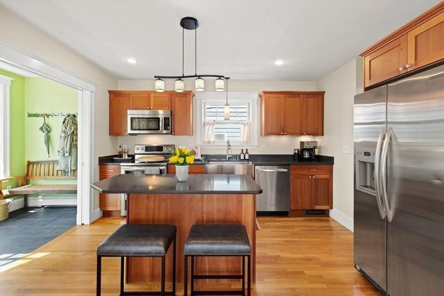 7 Inverness Road, Arlington, MA 02476