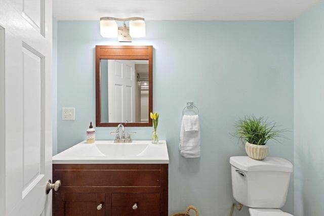 7 Inverness Road, Arlington, MA 02476