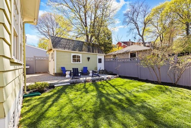 7 Inverness Road, Arlington, MA 02476