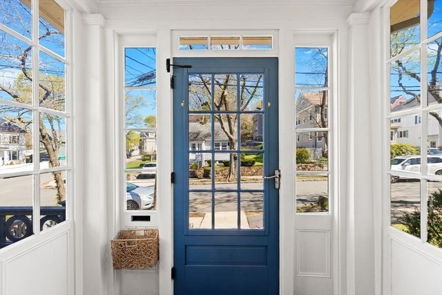 7 Inverness Road, Arlington, MA 02476