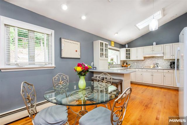 19 Falcon Place, Wayne, NJ 07470