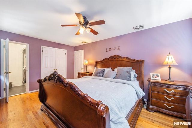 19 Falcon Place, Wayne, NJ 07470