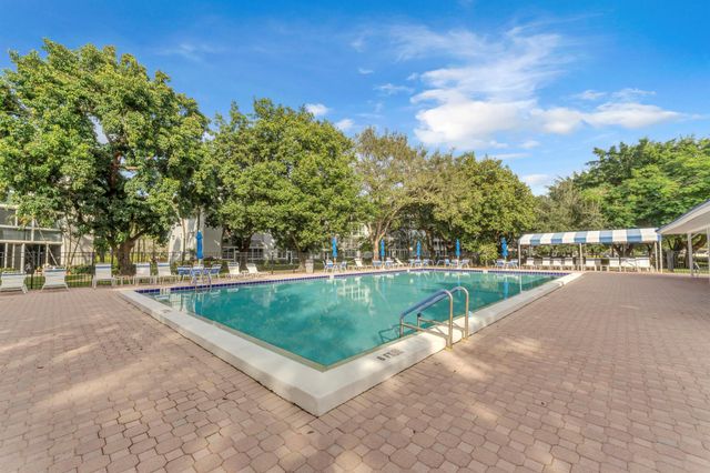 3003 Portofino Isle K1, Coconut Creek, FL 33066