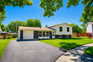 7777 Ramsgate Circle S, Hanover Park, IL 60133