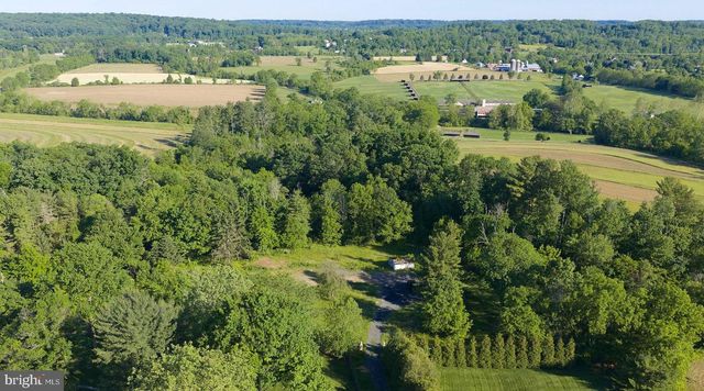 5720 RIDGE RD, New Hope, PA 18938