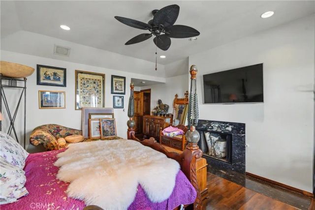 2421 Willow, San Bernardino, CA 92404