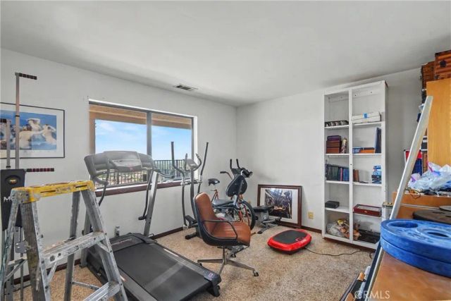 2421 Willow, San Bernardino, CA 92404