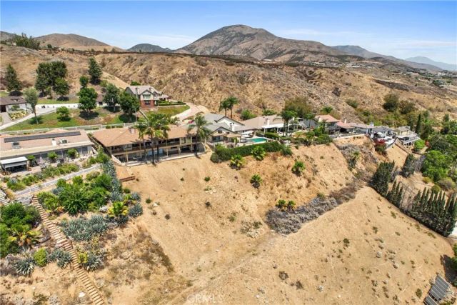 2421 Willow, San Bernardino, CA 92404