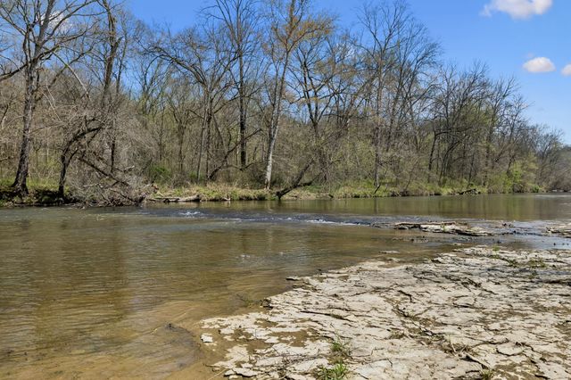 506 Tablerock Rd, Hohenwald, TN 38462