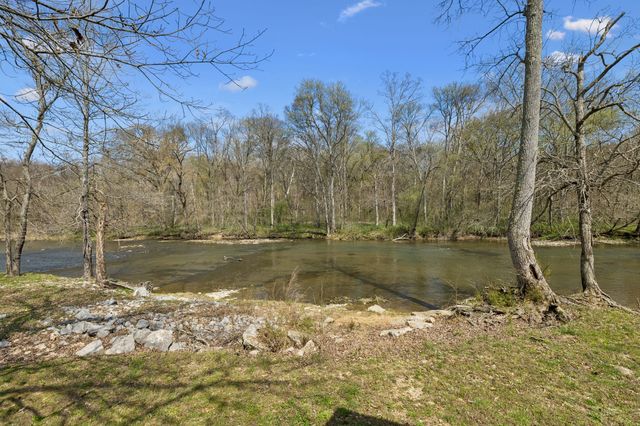 506 Tablerock Rd, Hohenwald, TN 38462
