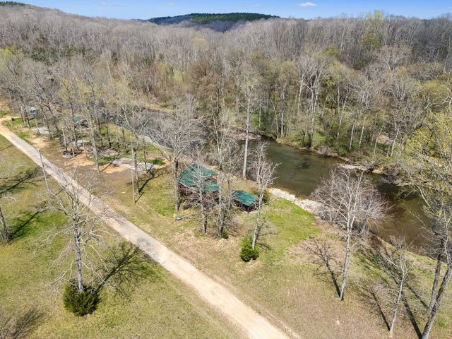 506 Tablerock Rd, Hohenwald, TN 38462