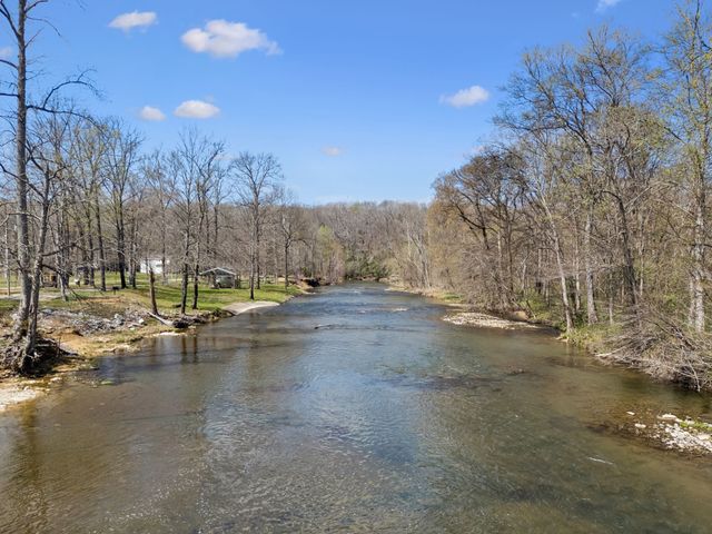 506 Tablerock Rd, Hohenwald, TN 38462