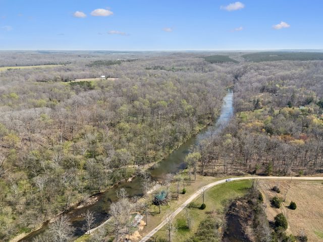 506 Tablerock Rd, Hohenwald, TN 38462
