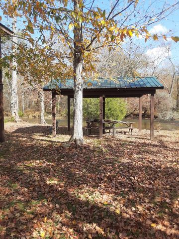 506 Tablerock Rd, Hohenwald, TN 38462