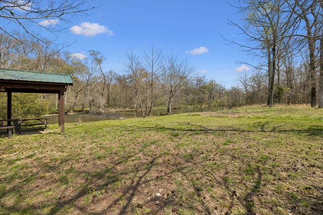 506 Tablerock Rd, Hohenwald, TN 38462