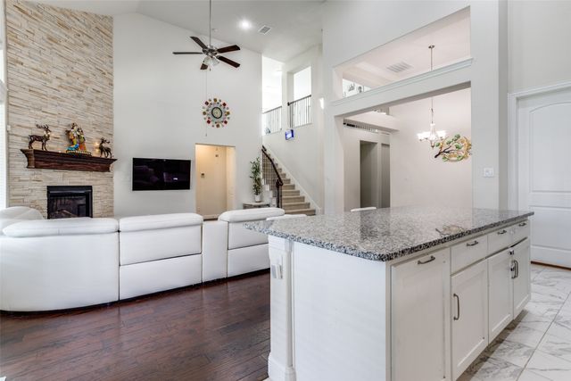821 Yarrow Street, Little Elm, TX 75068