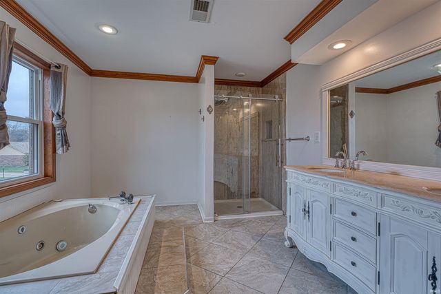 6841 Northfield Drive, Evansville, IN 47711